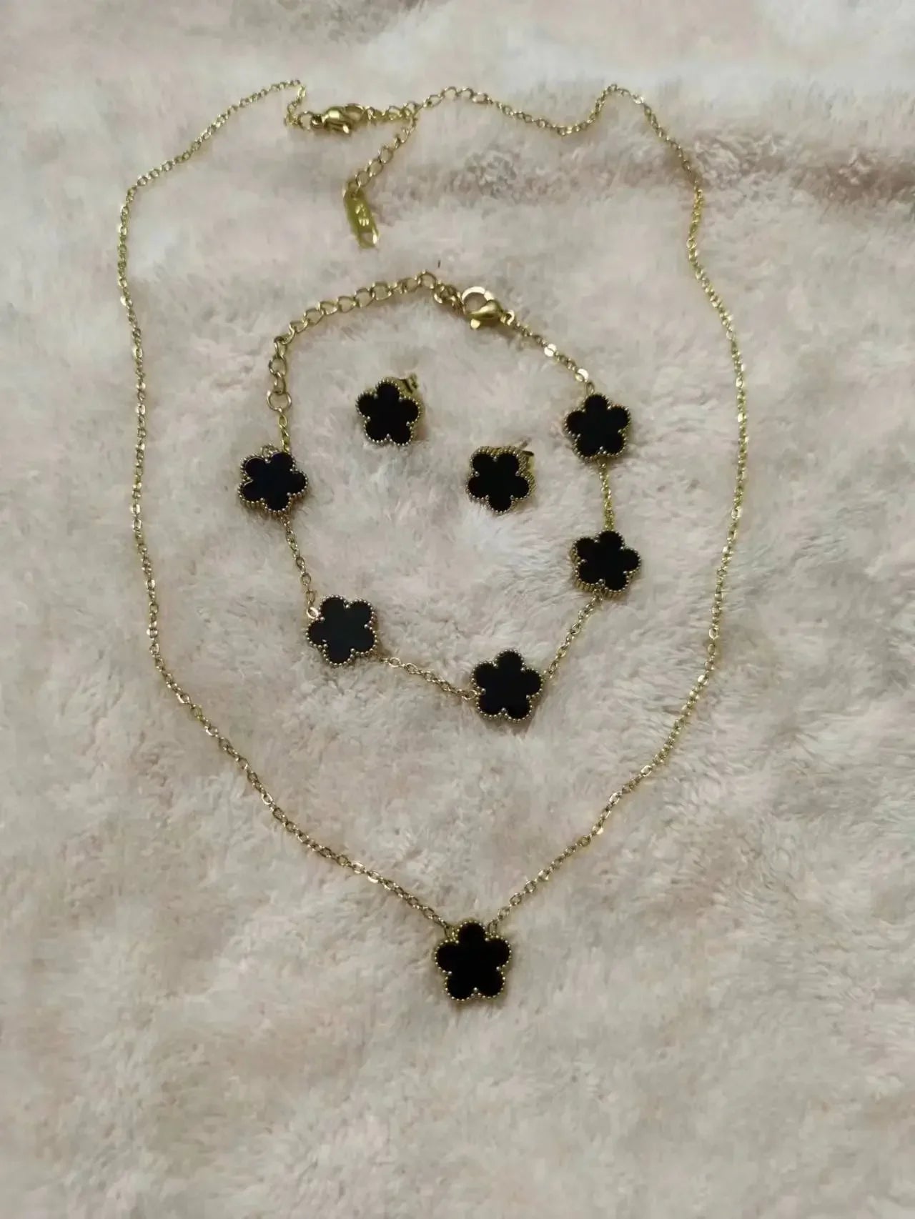 Hengsangxin Adjustable Gold Plated 316L Stainless Steel Flower Clover Bracelet