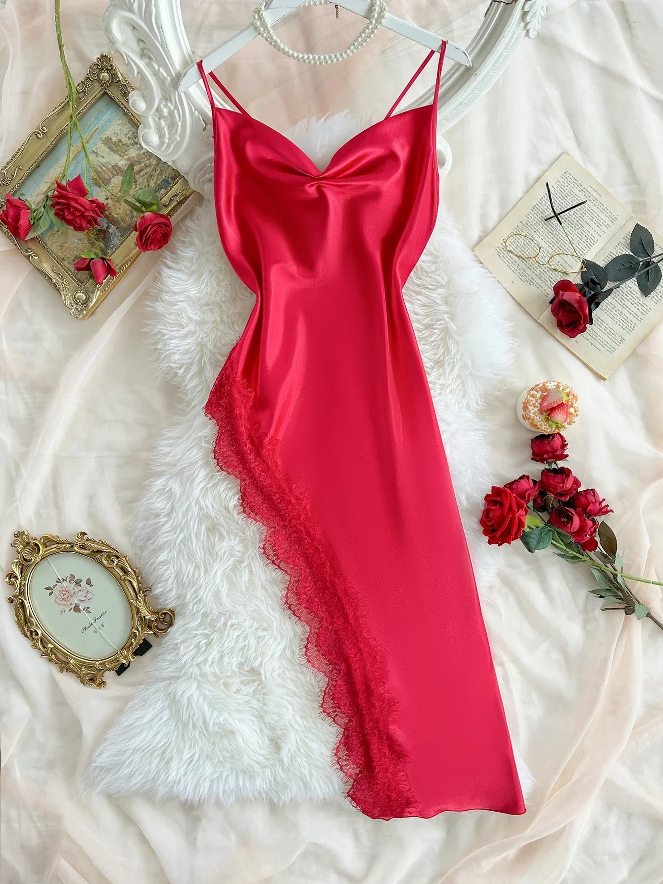 CN Tibet Zhejiang Women Sexy Lace Patchwork Spaghetti Strap Nightgown In Polyester