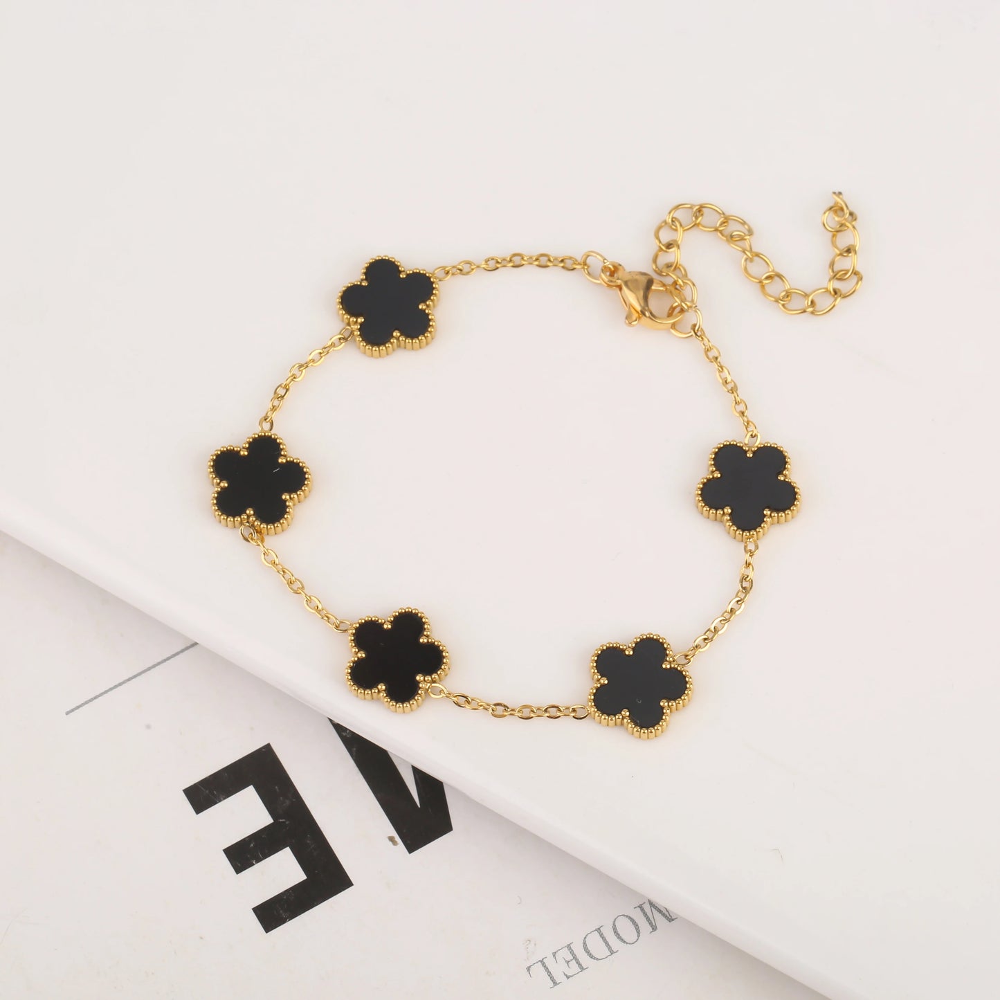 Hengsangxin Adjustable Gold Plated 316L Stainless Steel Flower Clover Bracelet