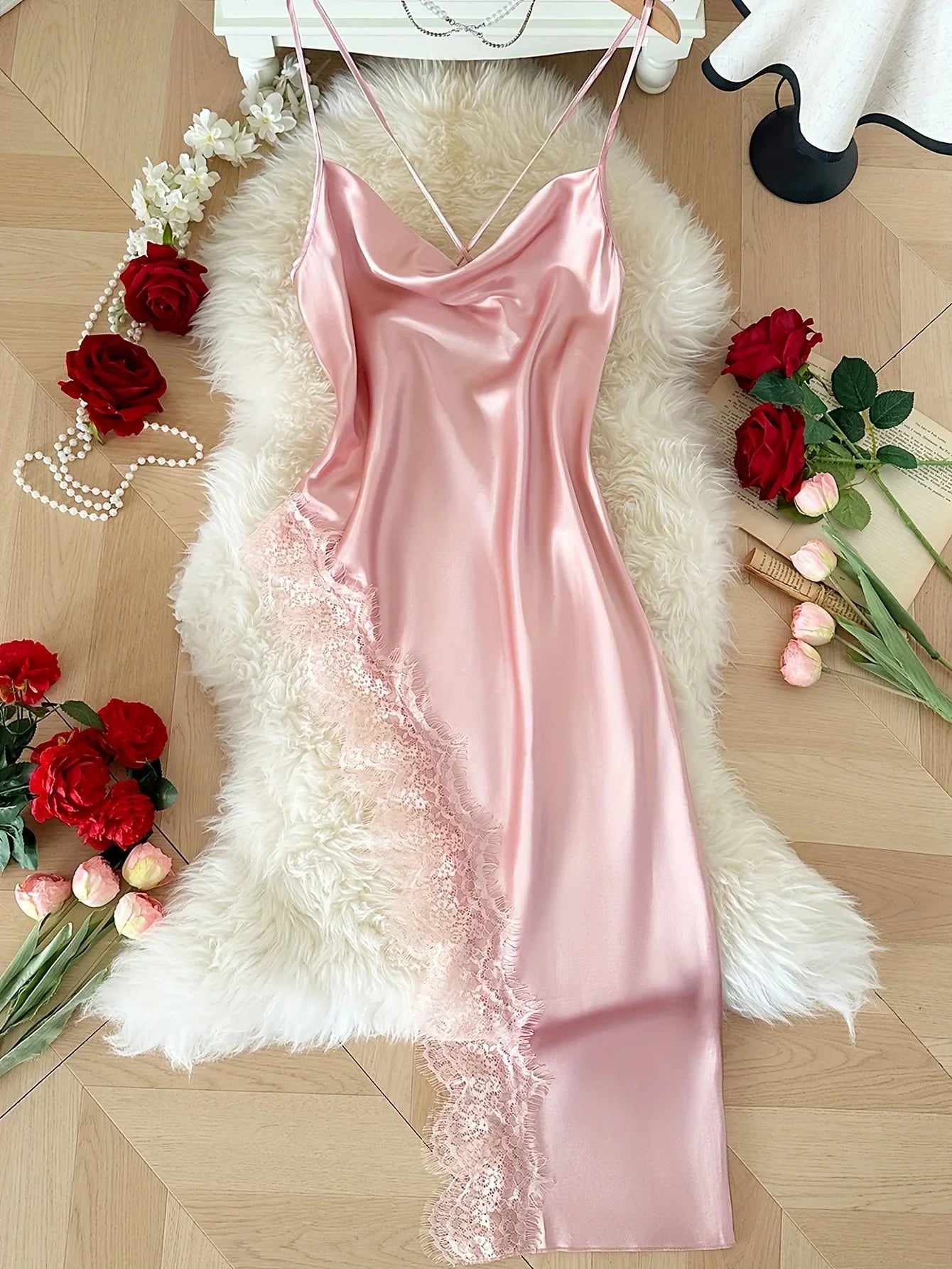 CN Tibet Zhejiang Women Sexy Lace Patchwork Spaghetti Strap Nightgown In Polyester